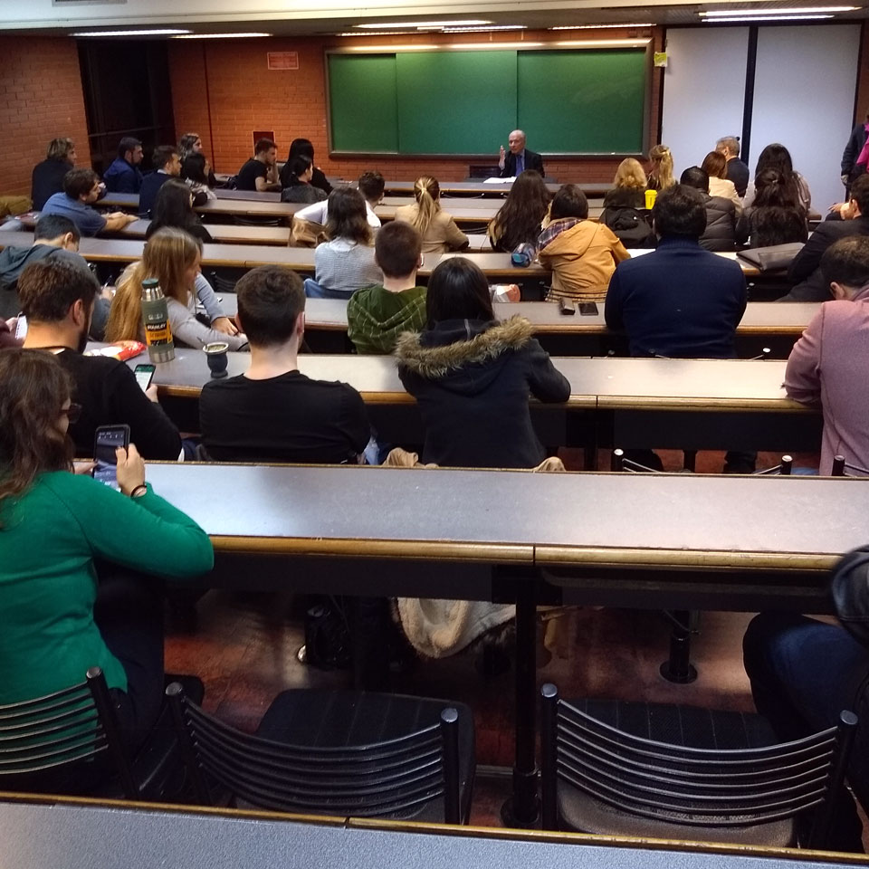 Novedades Facultad de Derecho y Ciencias Sociales | Disertación Dr. Eduardo Menem