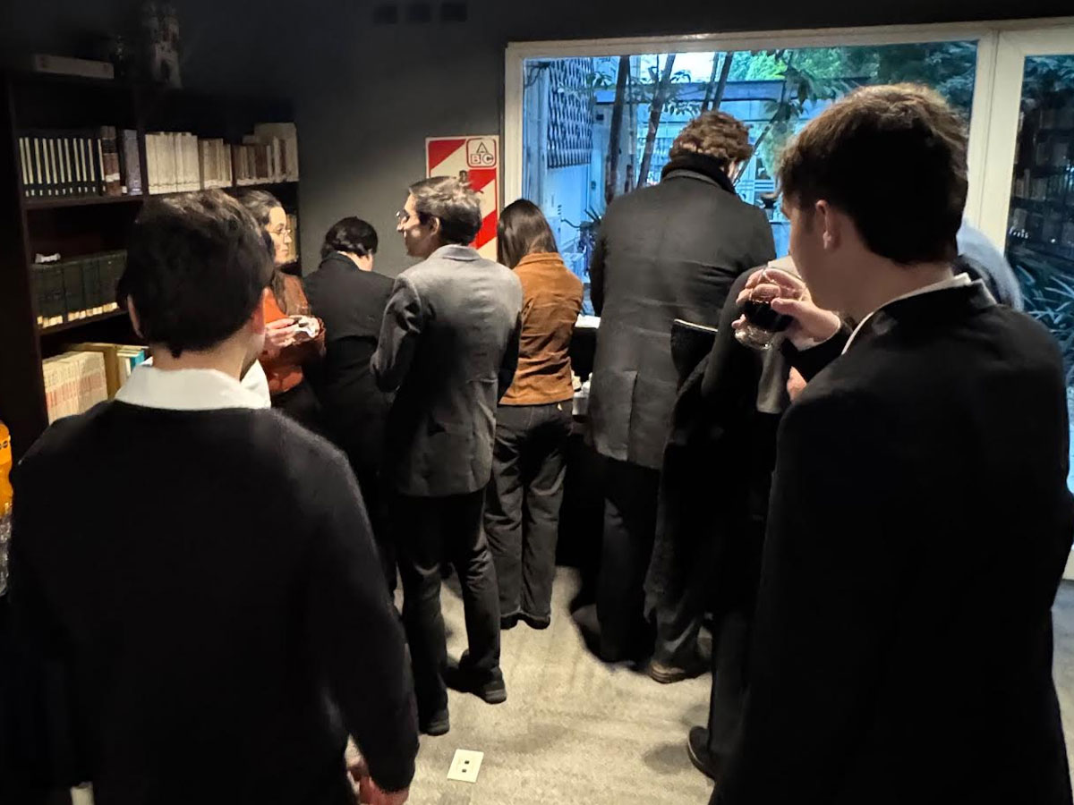 Estudiantes de Relaciones Internacionales participaron de una visita académica a la Embajada de México en el marco del programa Diplomacia UB