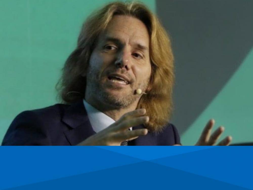 Santiago Sellart, líder de Sustentabilidad de Toyota, presentó la estrategia ambiental de la compañía en la Universidad de Belgrano